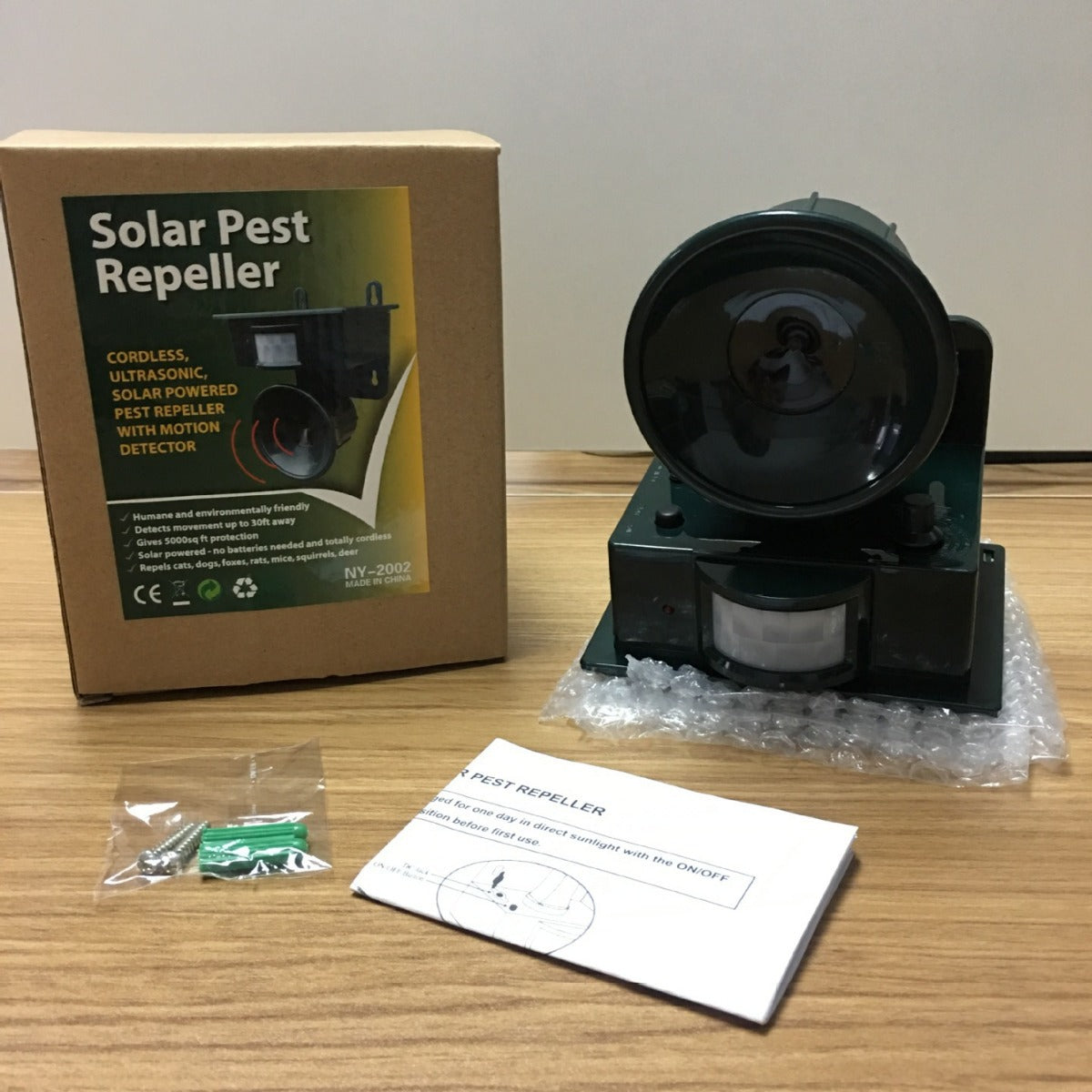 Solar-Powered Ultrasonic Animal & Bird Repeller – Elegant Outdoor Protection