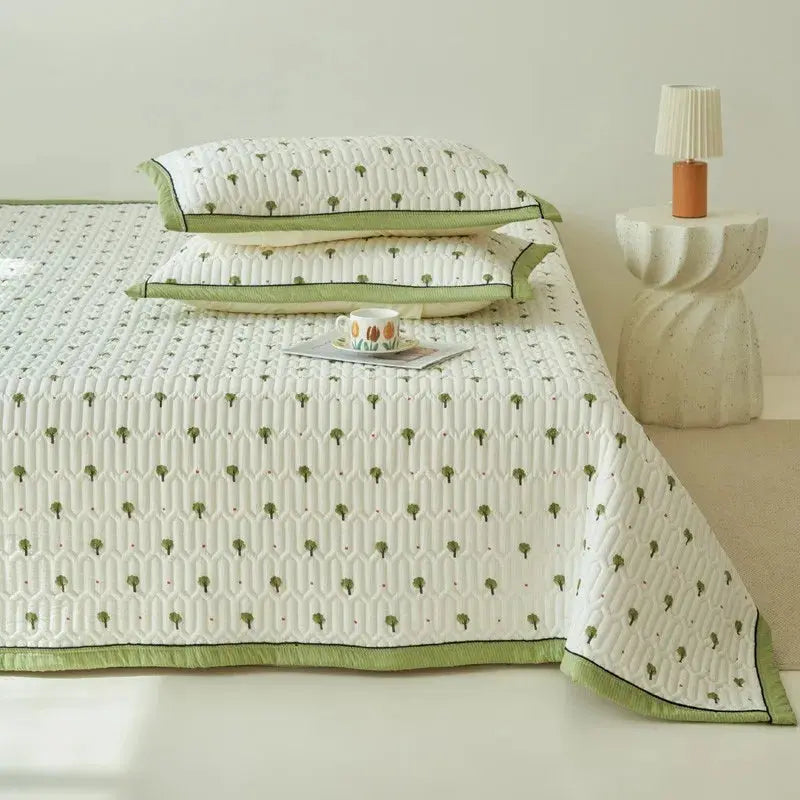 Elegant Beige Floral Reversible Quilt Set - Twin/Queen Size Julia M LifeStyles