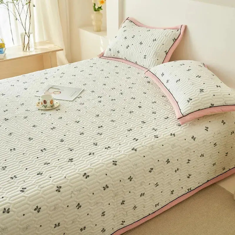 Elegant Beige Floral Reversible Quilt Set - Twin/Queen Size Julia M LifeStyles