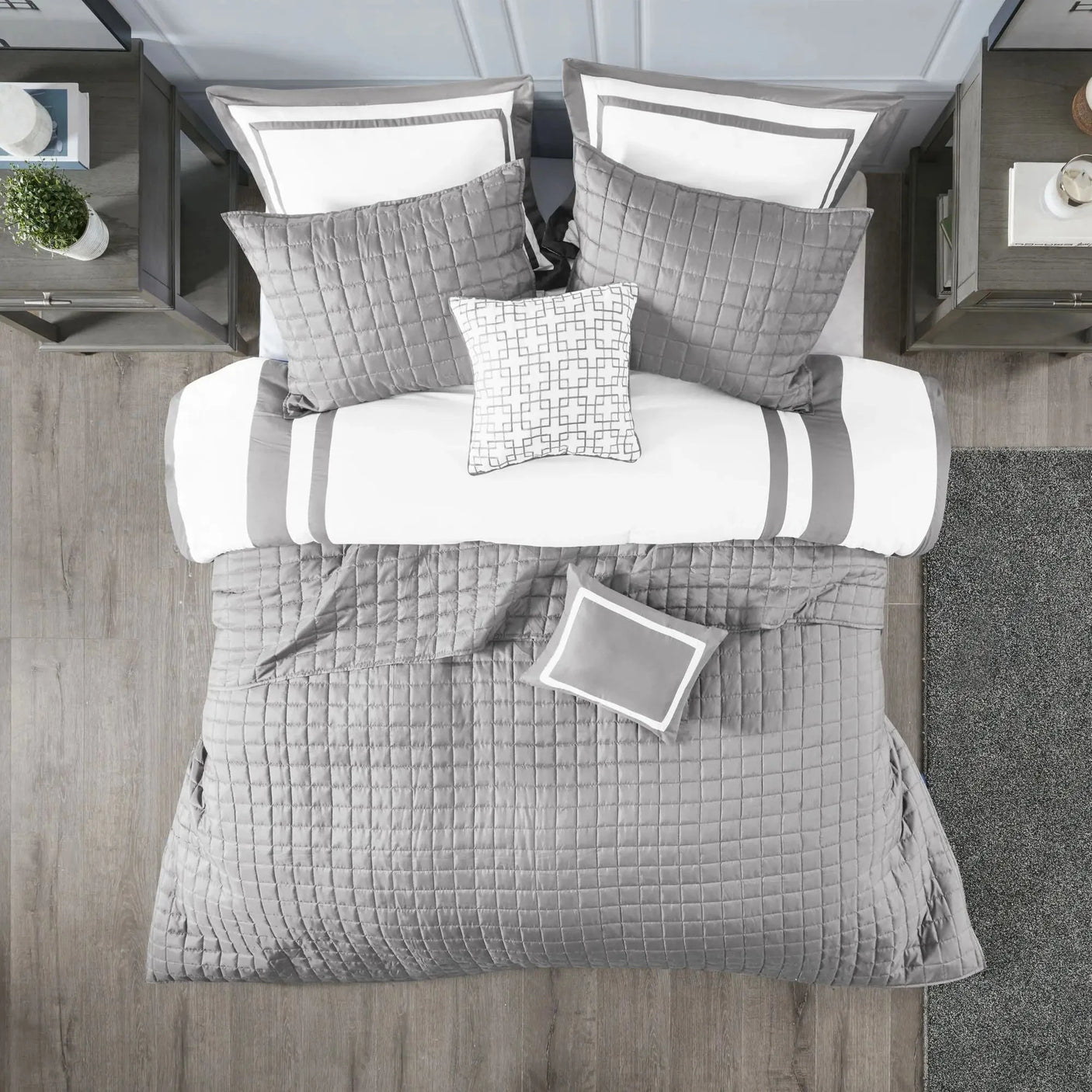 Super King Size 8-Piece Printed Comforter Set in Organic Polyester Microfiber Julia M LifeStyles