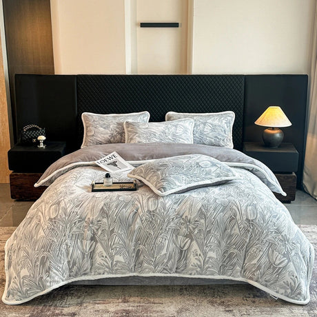 4kg Simple Style Three-dimensional Carved Milk Velvet Polyester-Filled Four-Piece Set for Fall Season Julia M LifeStyles