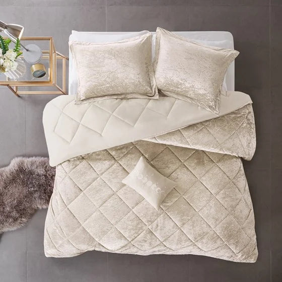 4-Piece Velvet Comforter Set with Throw Pillow Full/Queen Size Flat Bed Sheet Quilt Sets