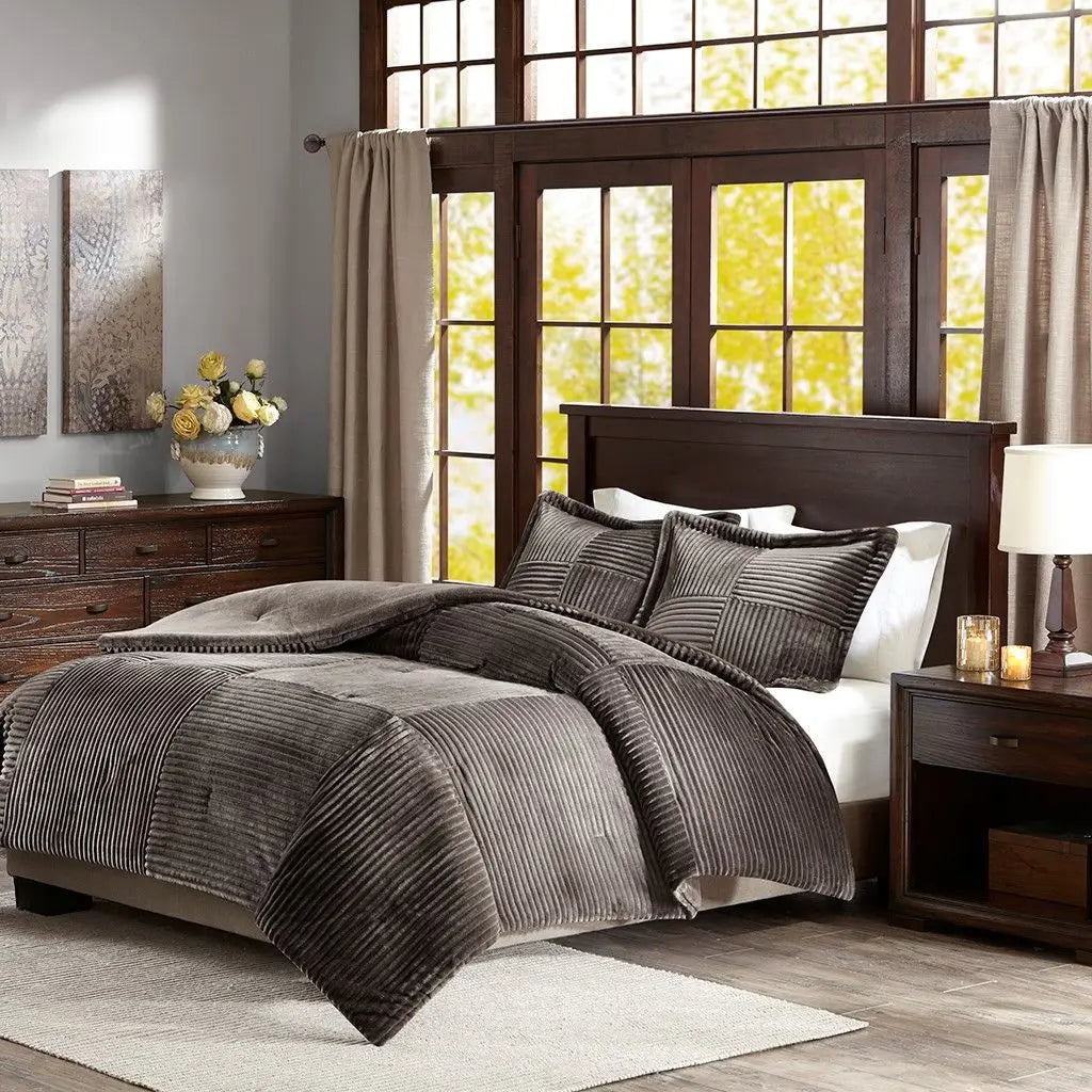 Plush 100% Cotton Comforter Set Down Alternative Woven Style for All Seasons-Super King King Size Including 8pcs Accessories