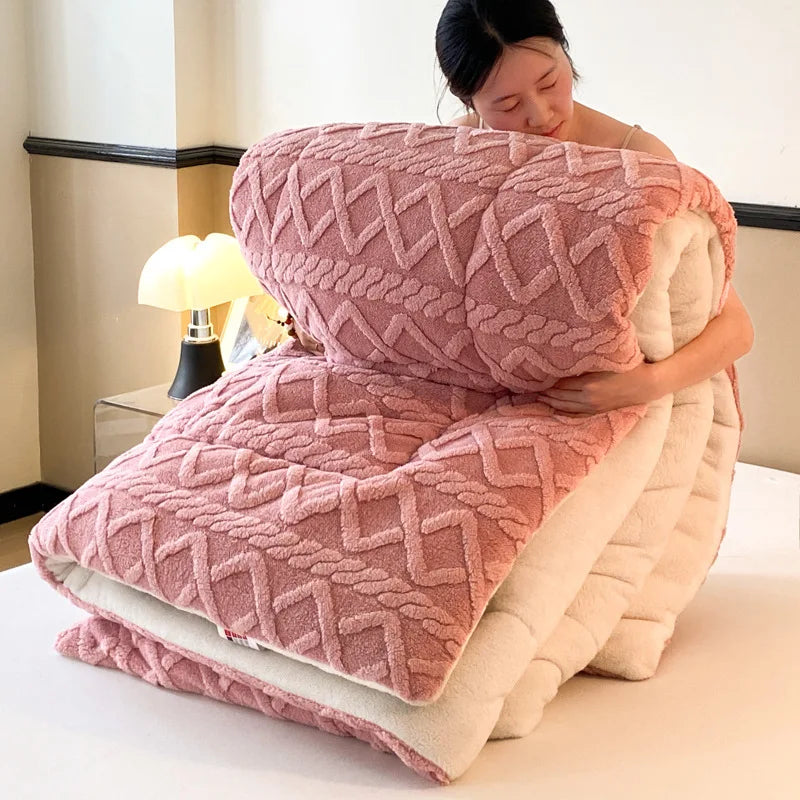 Custom Wholesale Simple Solid Color Hypoallergenic Tuff Velvet Thickened Winter Warm Soybean Fiber Filled king Bedroom Quilts Julia M LifeStyles