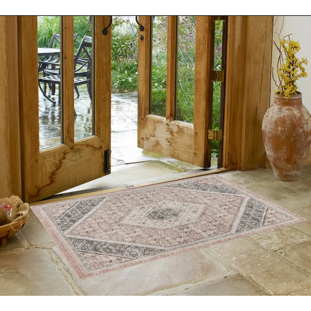 Pink and Cream Medallion Area Rug 2' X 3'