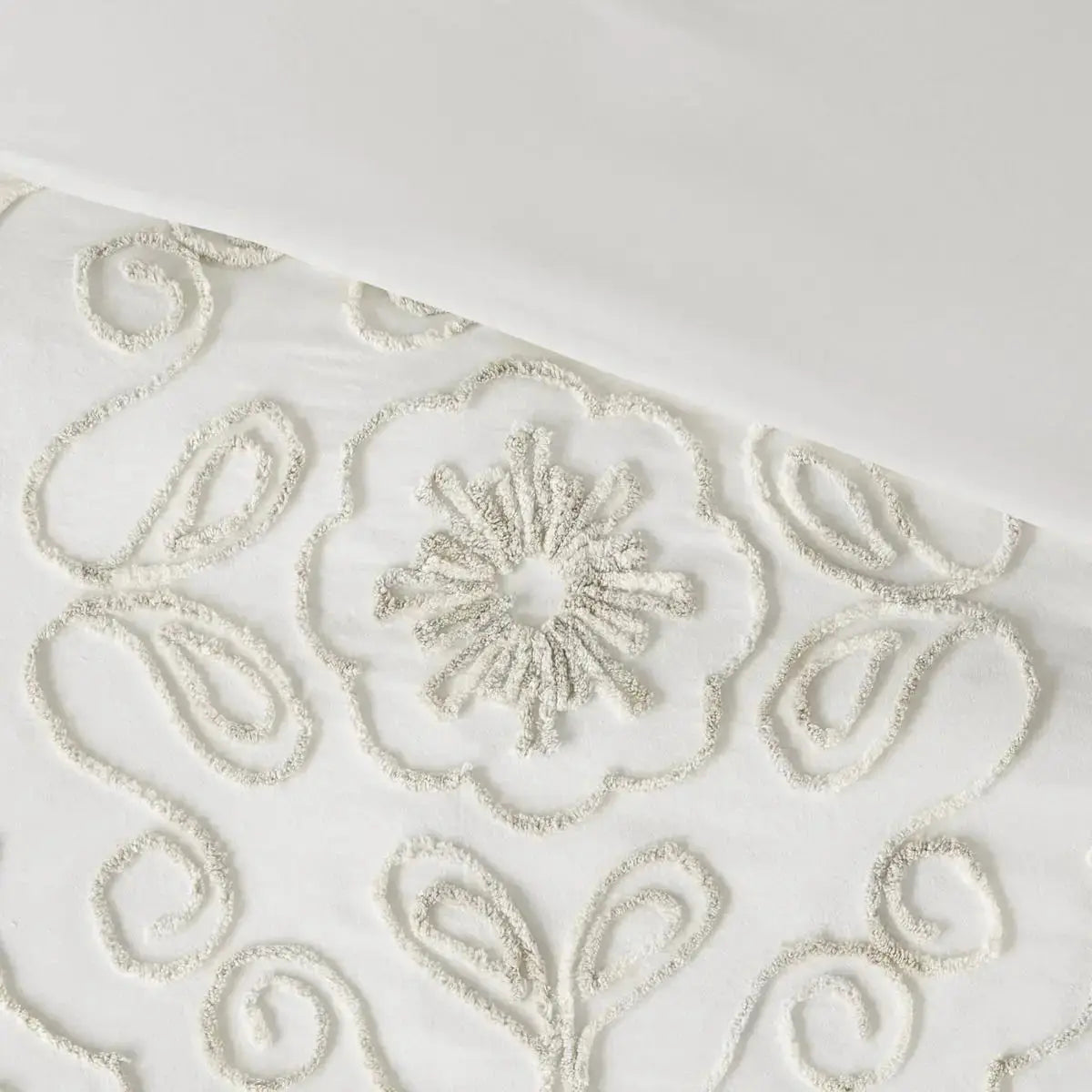 3-Piece Ivory/Taupe Tufted Cotton Chenille Coverlet Set Embroidered Plain Pattern Full/Queen for Weddings for Hotels Julia M LifeStyles