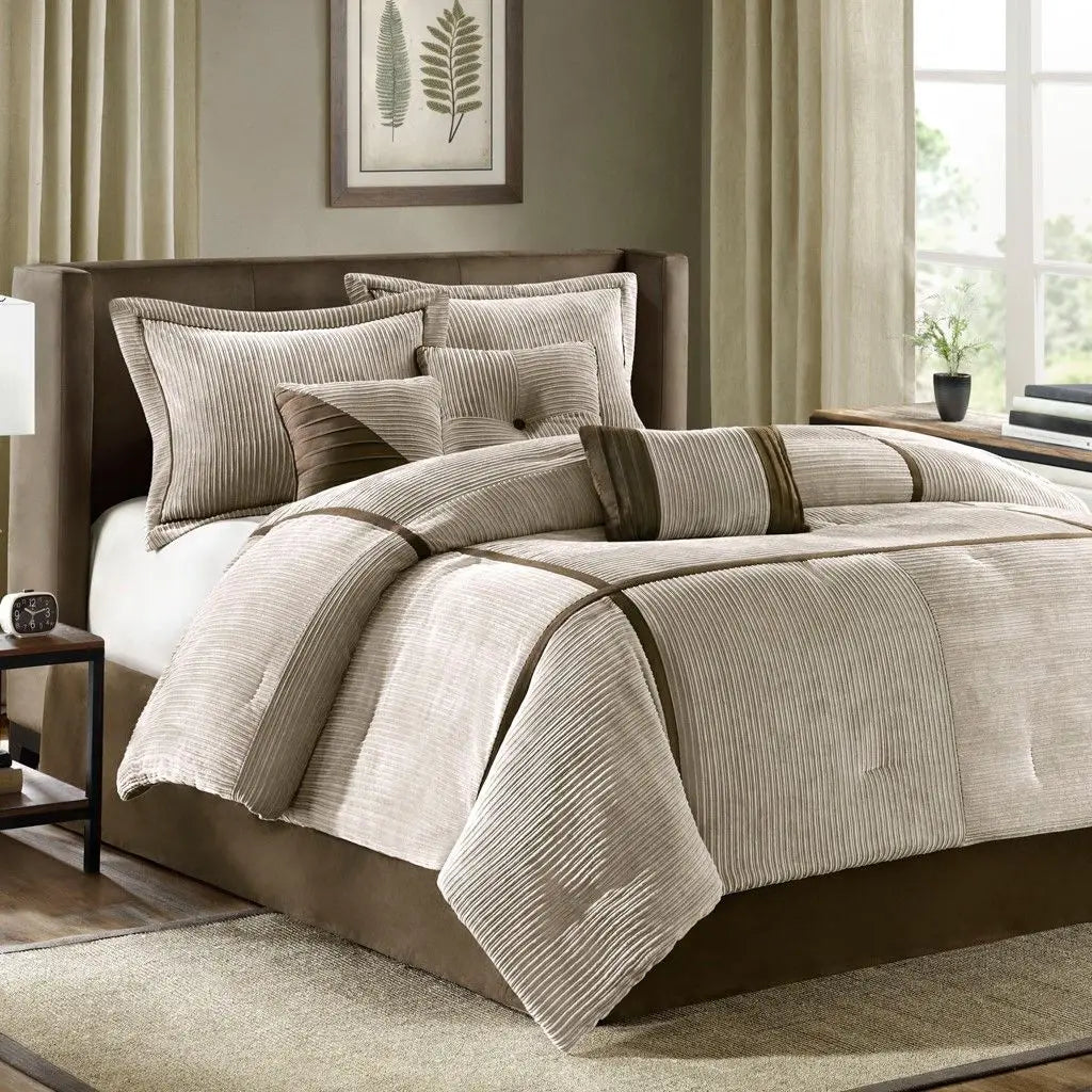7-Piece Floral Comforter Set for Super King, King, and Queen Sizes
