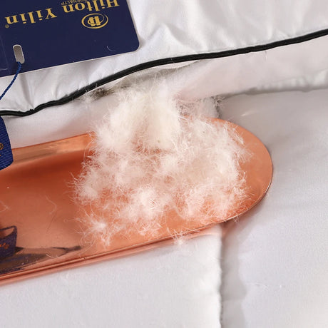 Super king Size in Stock Hypoallergenic Quilted Hilton Comforter