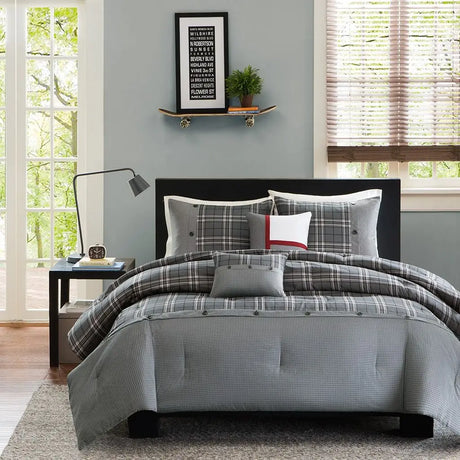 King-Size Microfiber & Cotton Comforter Set with Quilted Plaid Sheets