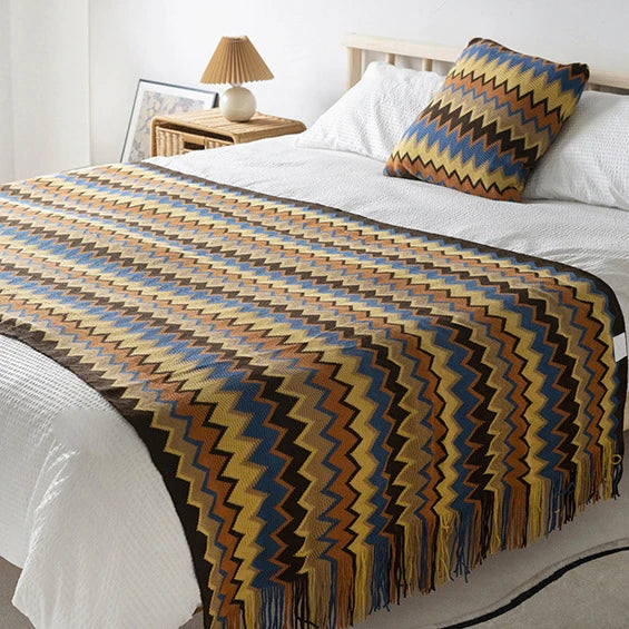 Ethnic Style Knitted Blanket and Pillow Set Wholesale Decorative Striped Cushion and Throw