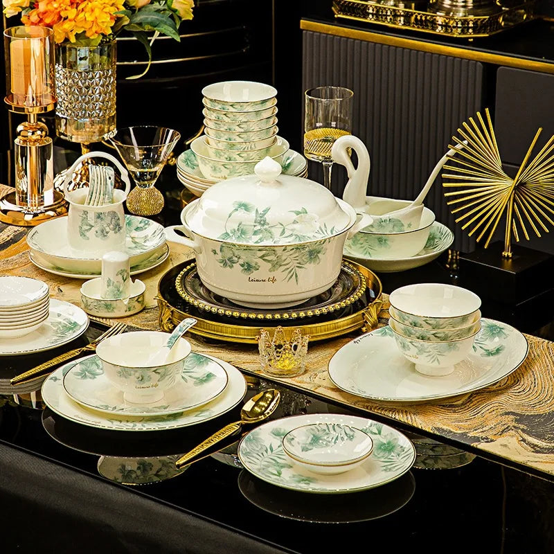 Floral Luxury Round Dinner Set – High Quality Porcelain for Elegant Dining