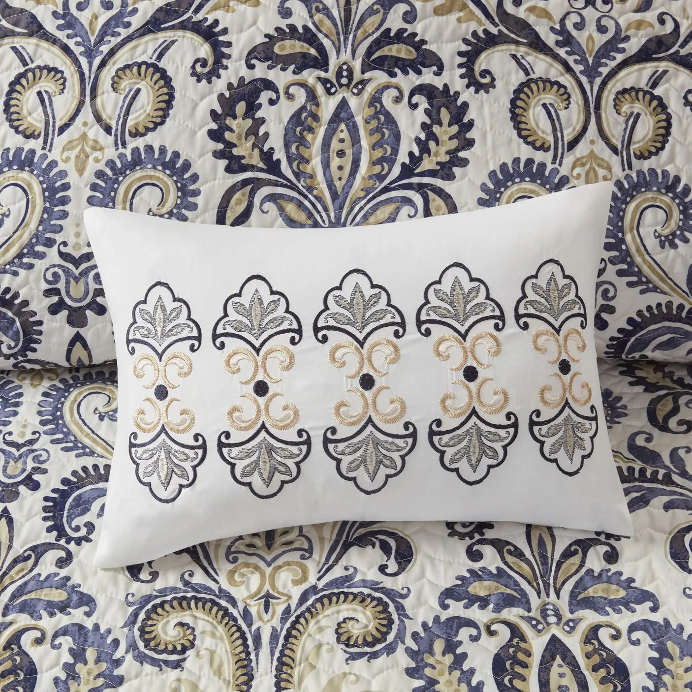 Floral Vintage Reversible Queen Quilt Set with 3 Elegant Throw Pillows Julia M LifeStyles
