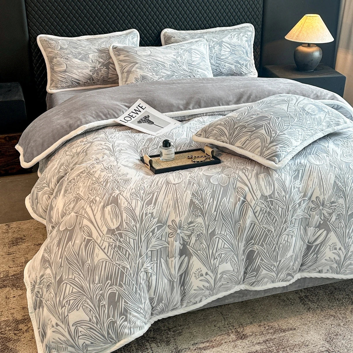 4kg Simple Style Three-dimensional Carved Milk Velvet Polyester-Filled Four-Piece Set for Fall Season Julia M LifeStyles
