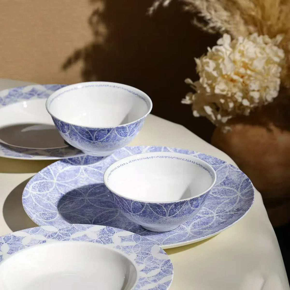 Botanical 72-Piece Ceramic Dinnerware Set with Gold Edges