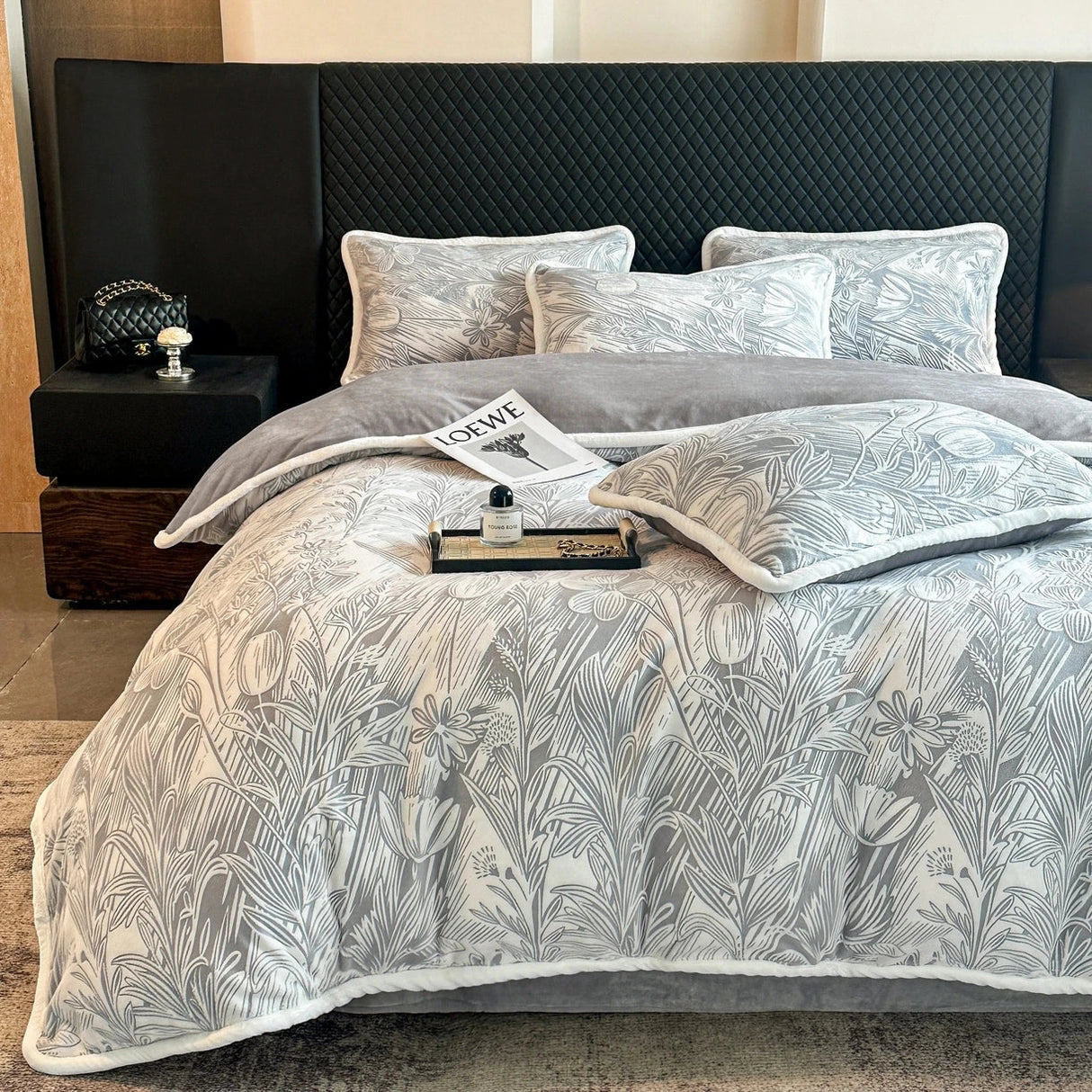 4kg Simple Style Three-dimensional Carved Milk Velvet Polyester-Filled Four-Piece Set for Fall Season Julia M LifeStyles