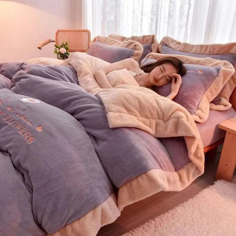 Luxurious Winter Bliss Velvet Duvet Cover Set - Julia M LifeStyles