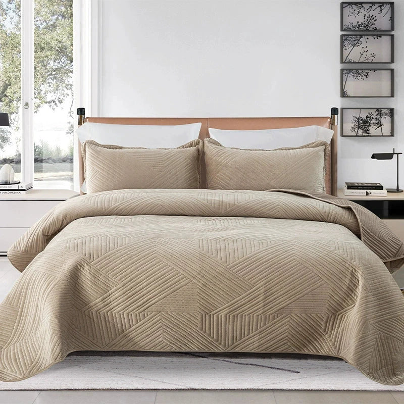 Fleece-Lined Quilted Bed Cover Set for Cozy Elegance Julia M LifeStyles