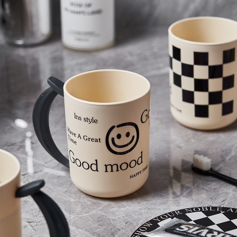 High-looking simple black and white polka dot mouthwash Cup chessboard Plaid wash cup thickened letter toothbrush cup couple water Cup