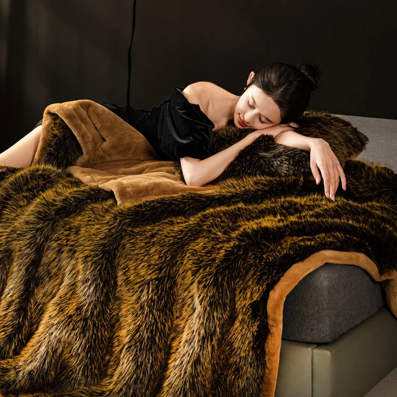 Lumière Gradient Faux Fur Throw Blanket | Plush Luxury Sofa &amp; Bed Accent