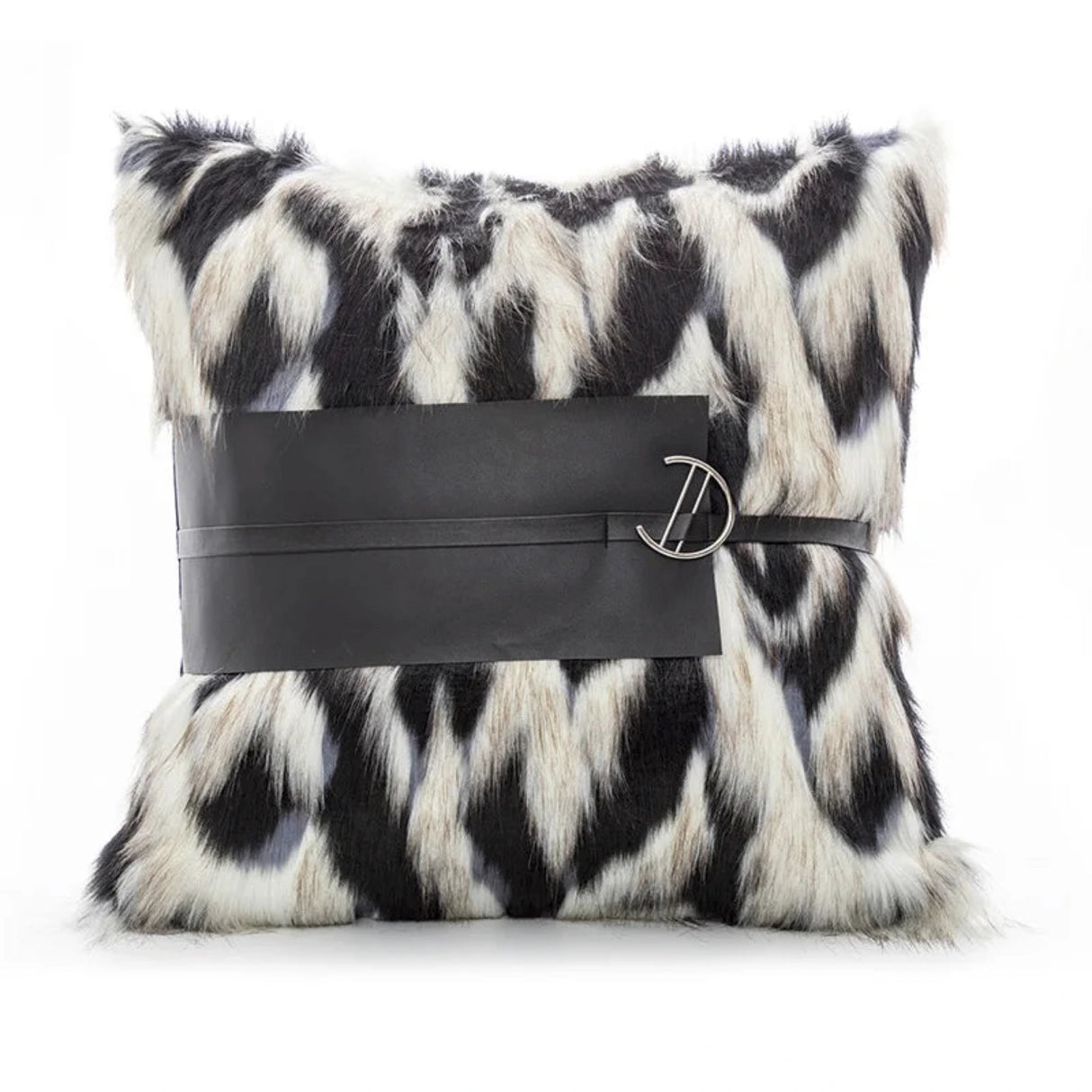 Elegant Plush Throw Pillow Cover for Cozy Living Spaces