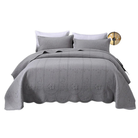 JULIA 3 Pieces Solid Color Embroidered Quilt Set
