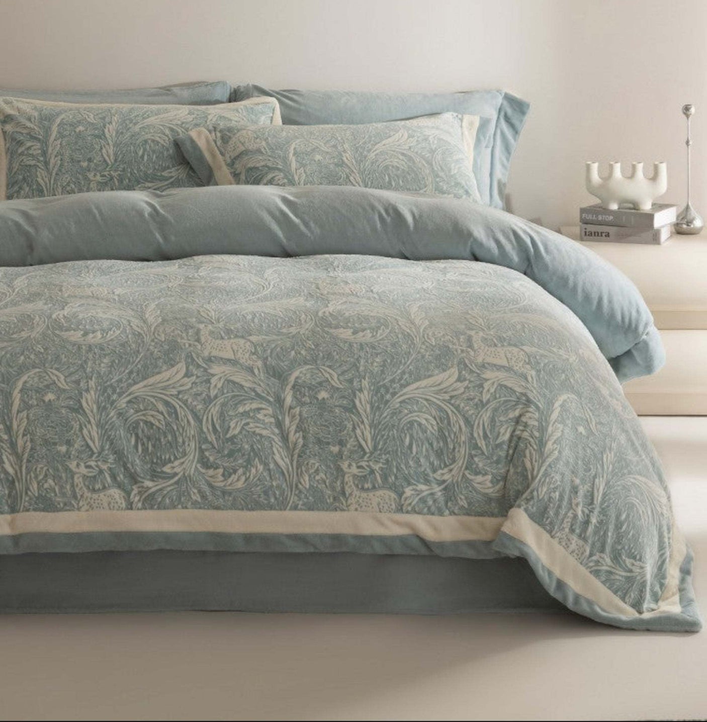 Luxurious Milk Fiber Winter Heat-tech Double-Sided Bedding Set Julia M LifeStyles