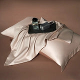 Luxury 100% Egyptian Cotton Reversible Duvet Cover Set in Silver & Purple