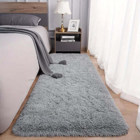 Solid Color Shaggy Rug - Fluffy and Soft Bedside Comfort
