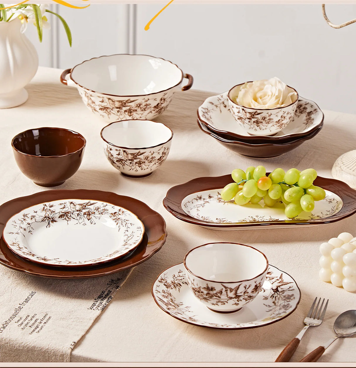 Retro Rose Household Anti-Slip full travel dish set is very luxurious luxury bowl kitchen dinner sets ceramic plates porcelain