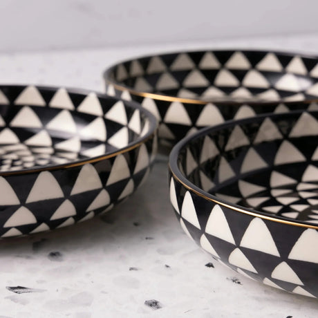 Medallion 4-Pack Ceramic Low Bowls Black and White,  ramen bowl,  ceramic bowl,  noodle bowl, bowl set Julia M LifeStyles