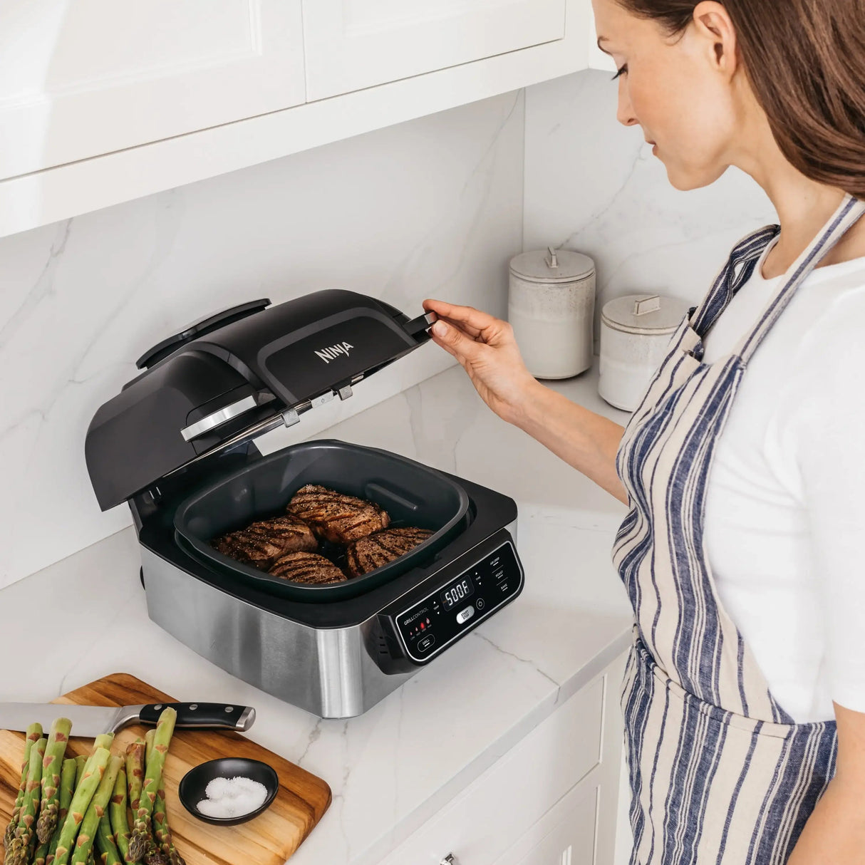 4-in-1 Indoor Grill with 4-Qt Air Fryer, Roast, Bake, & Cyclonic Grilling Technology, Black/Stainless Julia M LifeStyles