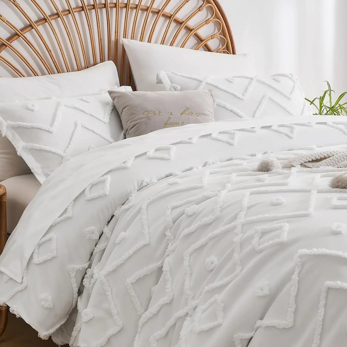 7 Pcs solid color tufted quilt set, microfiber soft and lightweight, durable and easy to wash bedding set , for all seasons Julia M LifeStyles