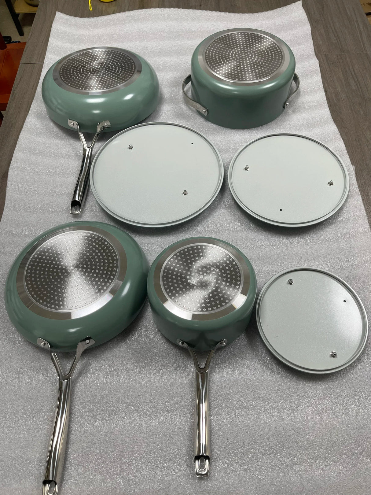 Carawayhome Nonstick Ceramic Cookware Set - Oven Safe & Easy Cleanup
