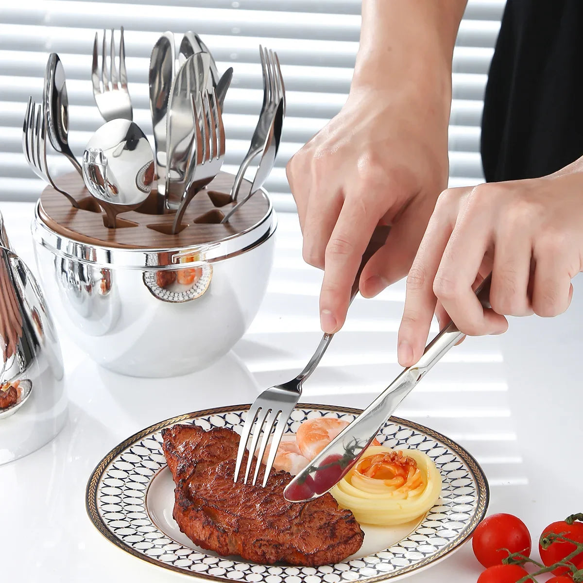 Rose Egg Stainless Steel Fork and Spoon Set with Storage Box