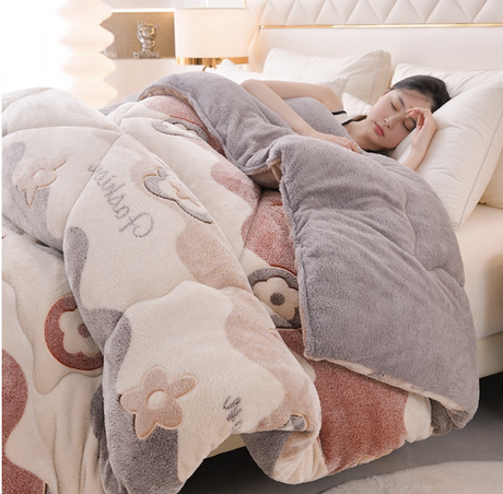 Antarctic People Luxe Winter Lambskin Quilt - Thickened Milk Fiber Duvet for Ultimate Comfort Julia M Home & Kitchen