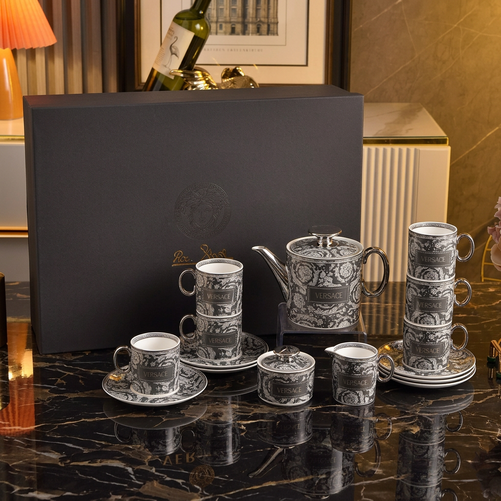 The Gathering 15-Piece Tea & Coffee Set