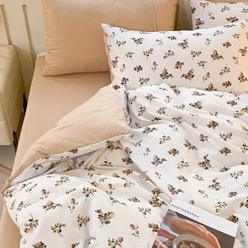Aesthetic Floral Bedding Set - Twin to Queen Duvet Cover with Pillowcases