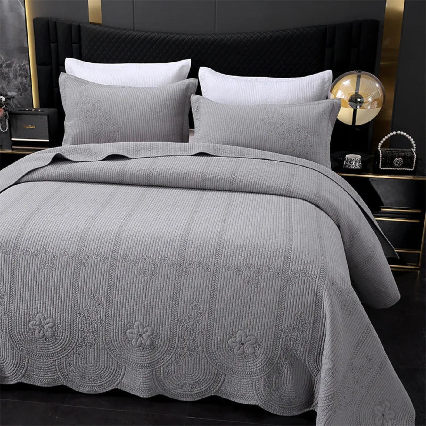 JULIA 3 Pieces Solid Color Embroidered Quilt Set
