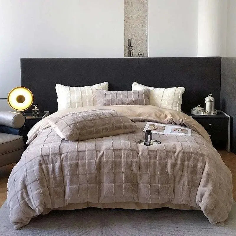 Winter Luxe Plush Bedding Set - Julia M LifeStyles
