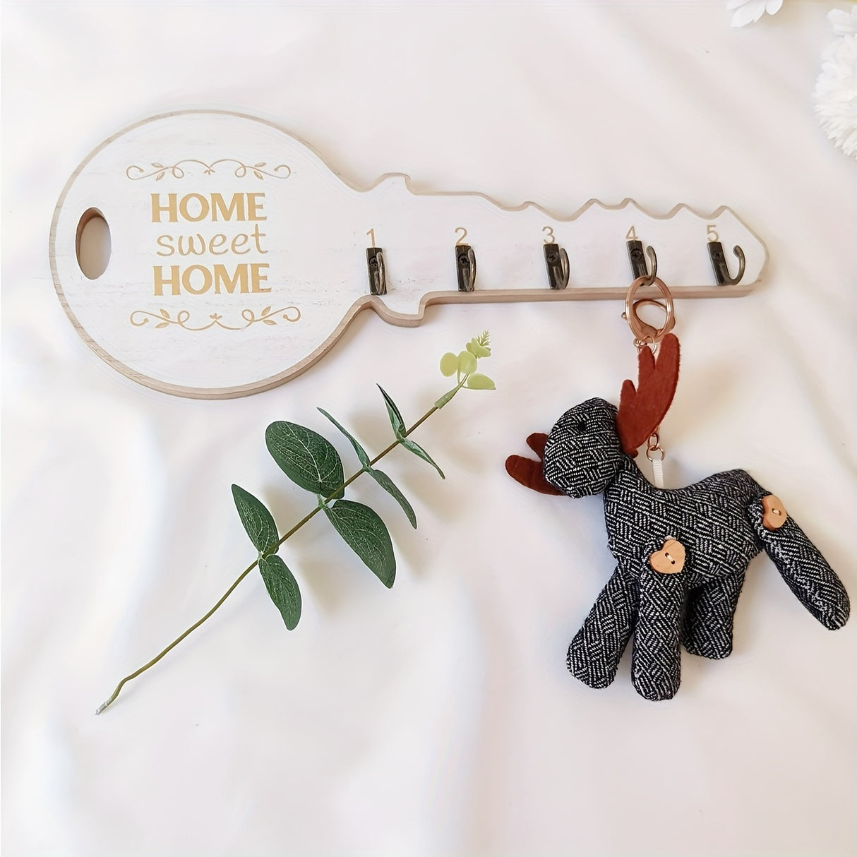 1pc Retro Key Hook Wall Shelves - Floating Decor for Entryway, Aesthetic Room Accent, Space-Saving Kitchen & Bathroom Organizer, Vintage-Style Home Accessories