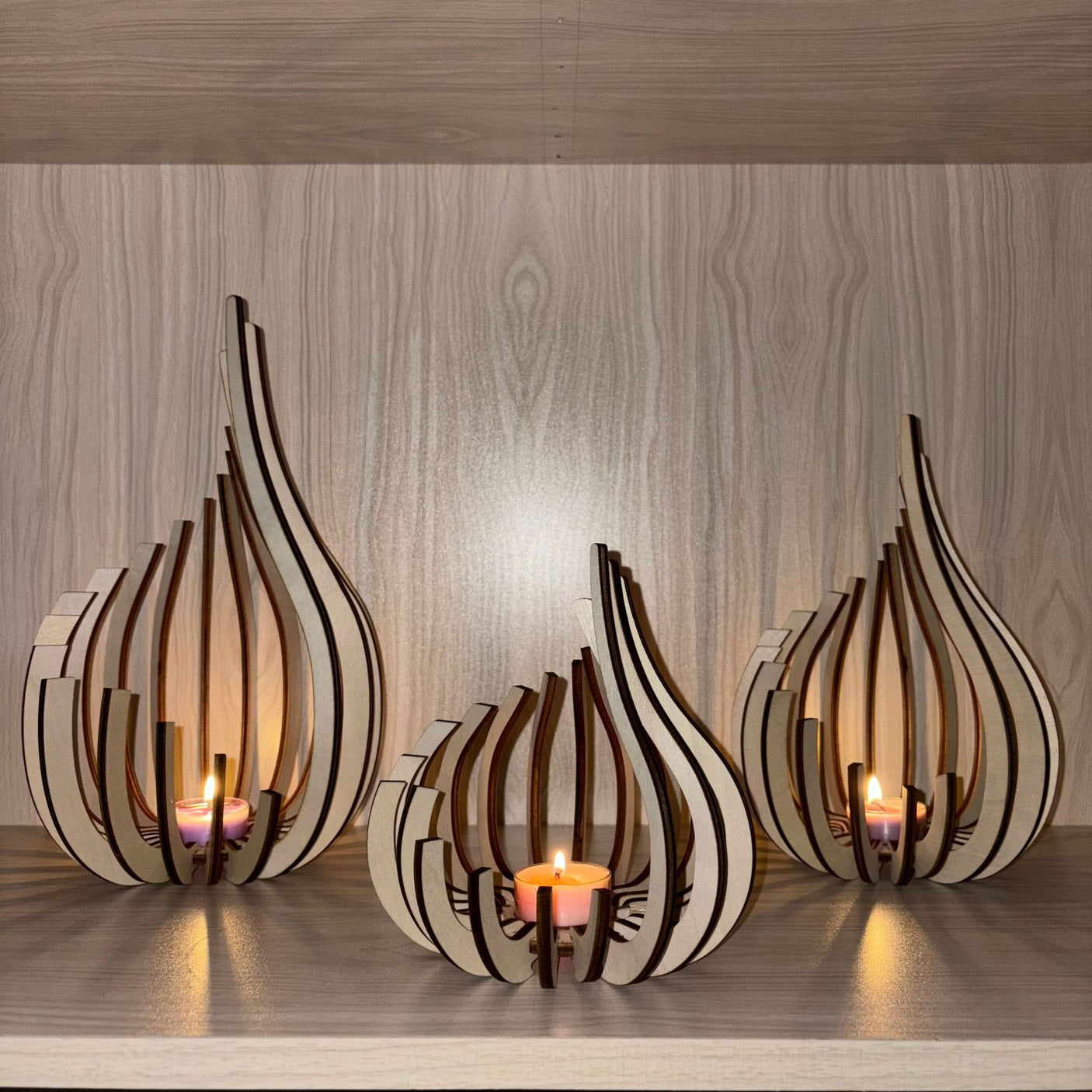Elegant Lotus-Shaped Wooden Candle Holder Display Shelf
