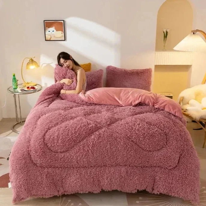 Double Thick Soft Blankets - Made of Luxurious Sheep Wool - Julia M LifeStyles