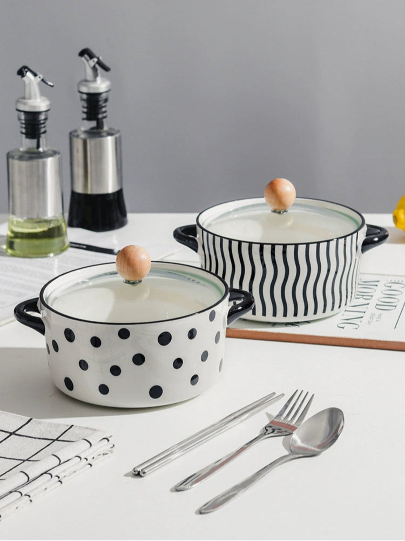 Elegant Binaural Ceramic Noodle Bowl with Lid for Instant Meals - Julia M LifeStyles