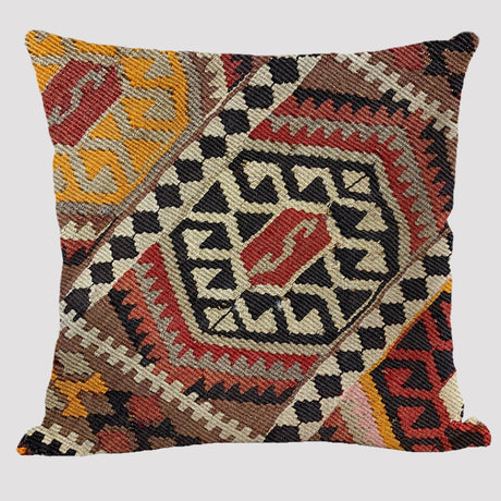 Bohemian Elegance: Linen Pillowcase in Ethnic Style