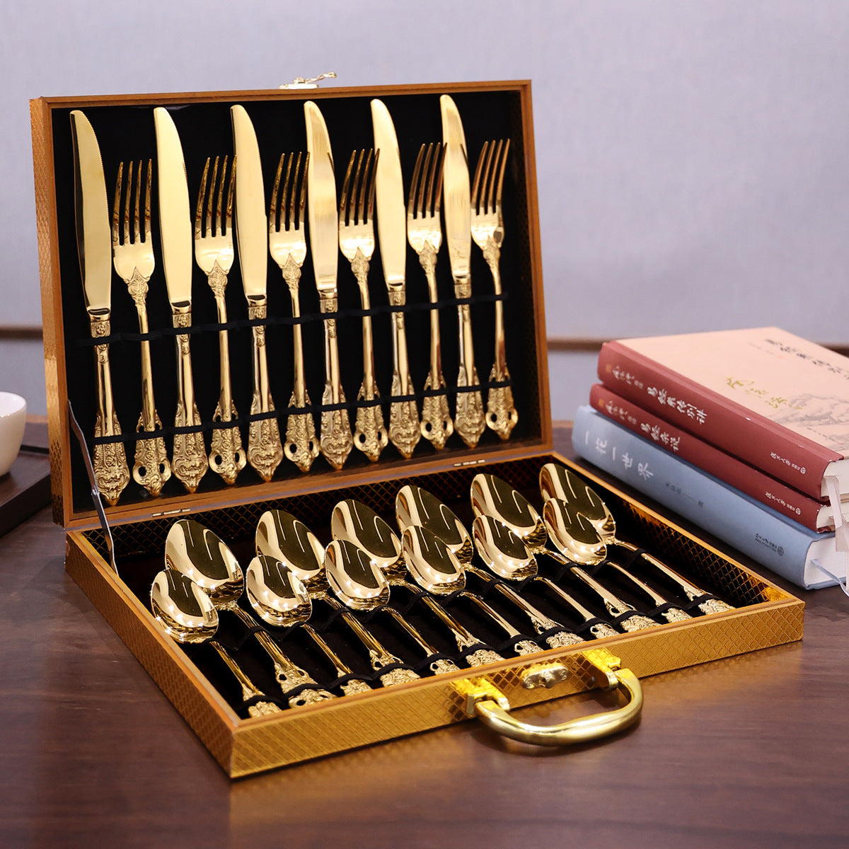 410 Royal Court European Stainless Steel 24-Piece Tableware Set in Wooden Box