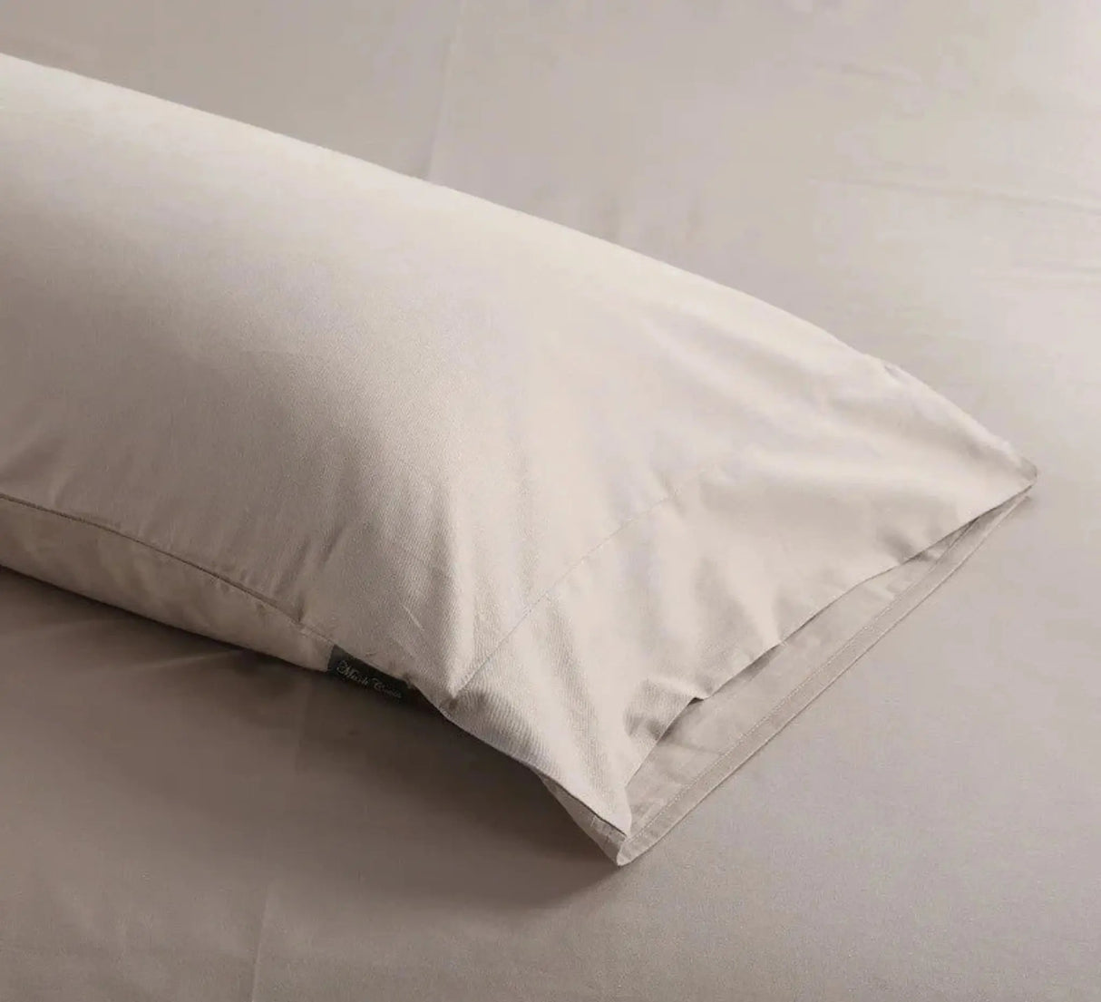 Luxury Wine Red Tencel Cotton Bedding Set with Duvet Cover and Pillowcases - Julia M LifeStyles