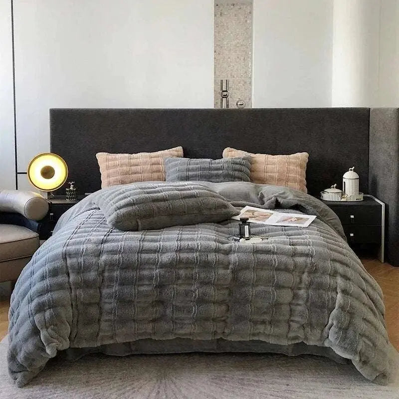 Winter Luxe Plush Bedding Set - Julia M LifeStyles