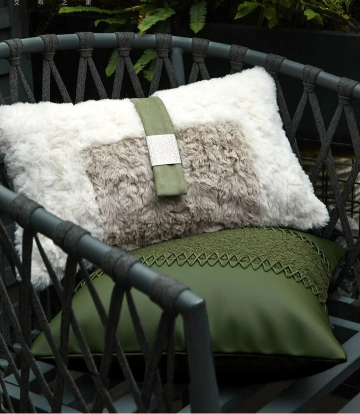 Modern Minimalist Ins Style Cream Style Pillow Classy Green Abstract Graphic Accessible Luxury Classy Hotel Sofa Cushion - Julia M LifeStyles