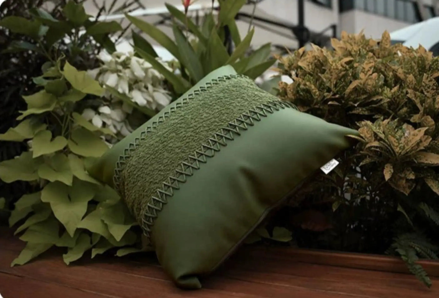Modern Minimalist Ins Style Cream Style Pillow Classy Green Abstract Graphic Accessible Luxury Classy Hotel Sofa Cushion - Julia M LifeStyles
