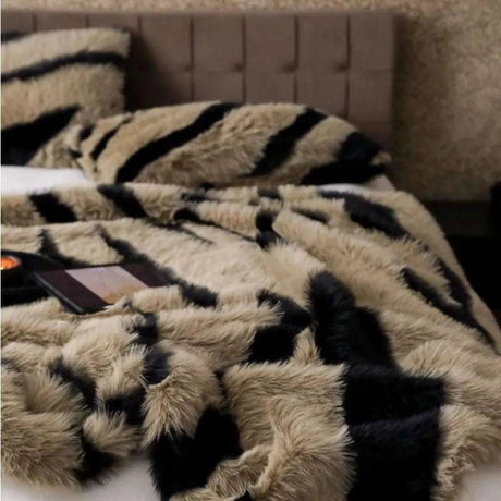 Luxury Nordic Faux Fur Blanket - Julia M LifeStyles